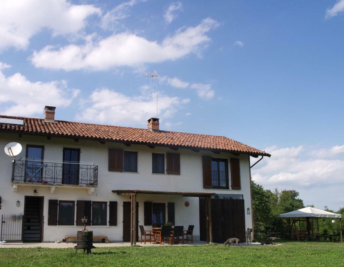 B&B Cascina Dei Levrieri Capriglio Dış mekan fotoğraf